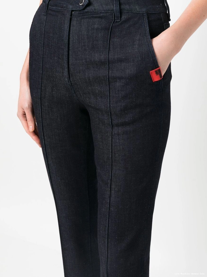 Affordable Moschino cropped Love logo-patch jeans Women 0324